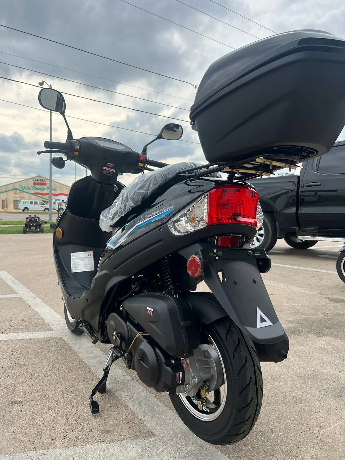 Sporty Pink 49cc Gas Scooter H91524