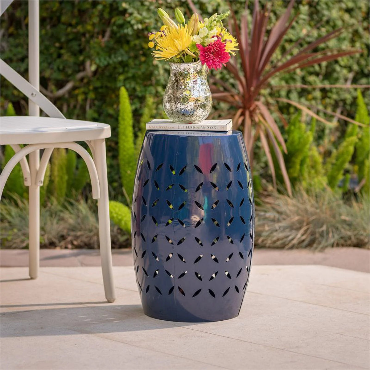 12" Iron Outdoor Side Table Q268274
