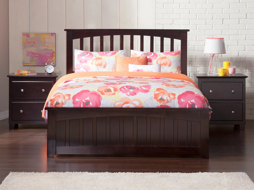 Full Platform Bed with Foot Board and Trundle Bed in Espresso C9281