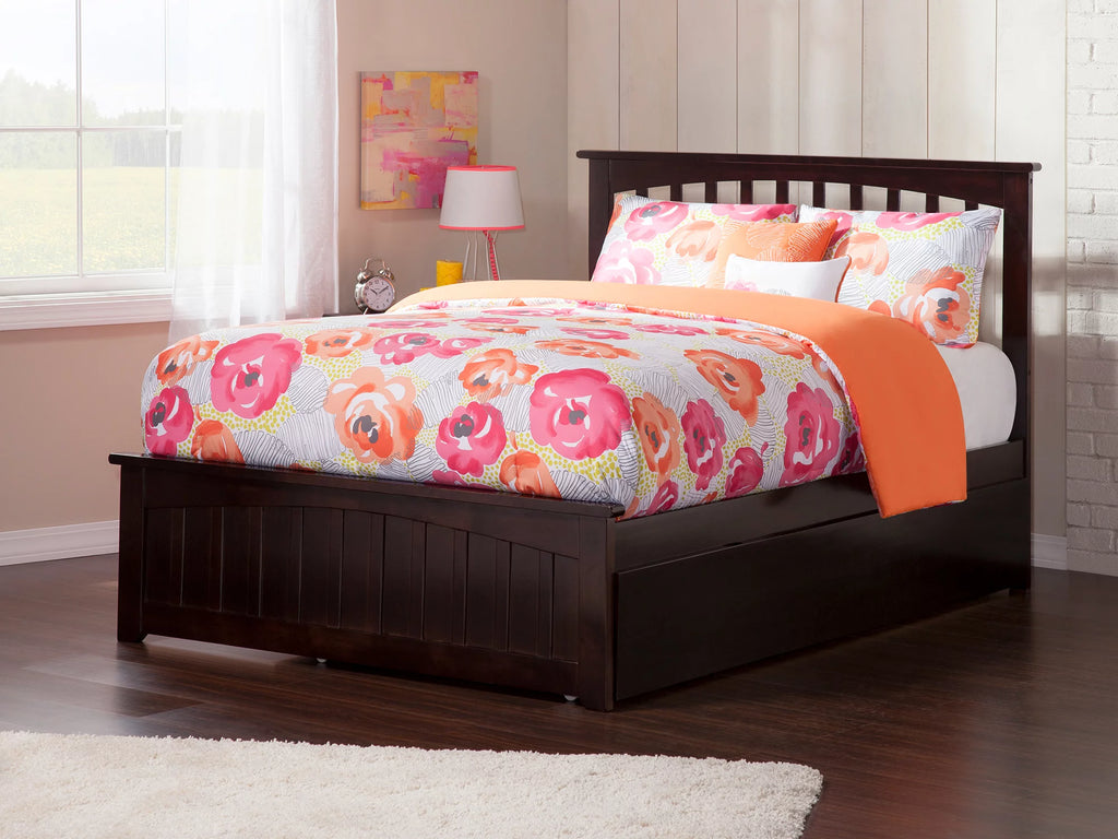 Full Platform Bed with Foot Board and Trundle Bed in Espresso C9281
