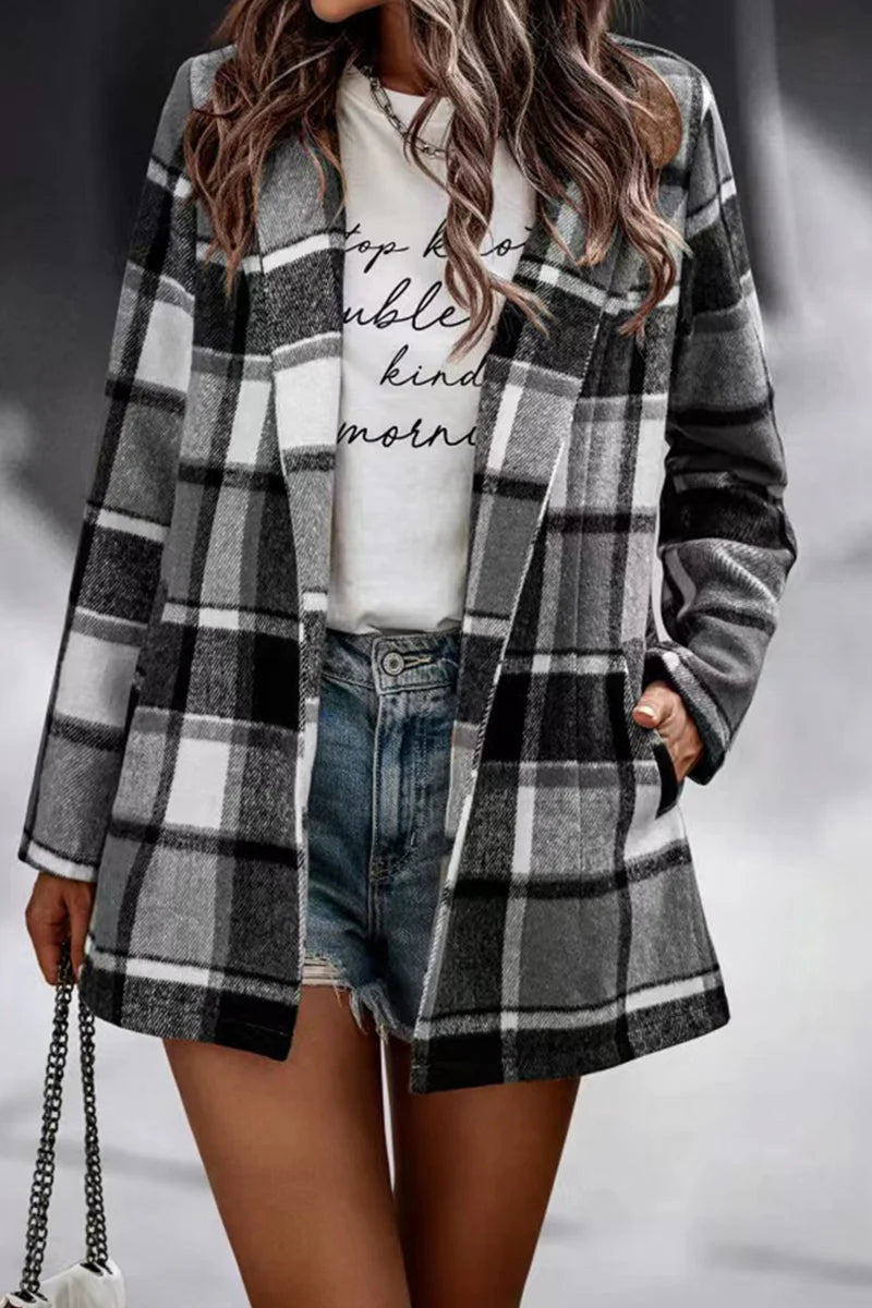 Plaid Patchwork Turndown Collar Outerwear D318