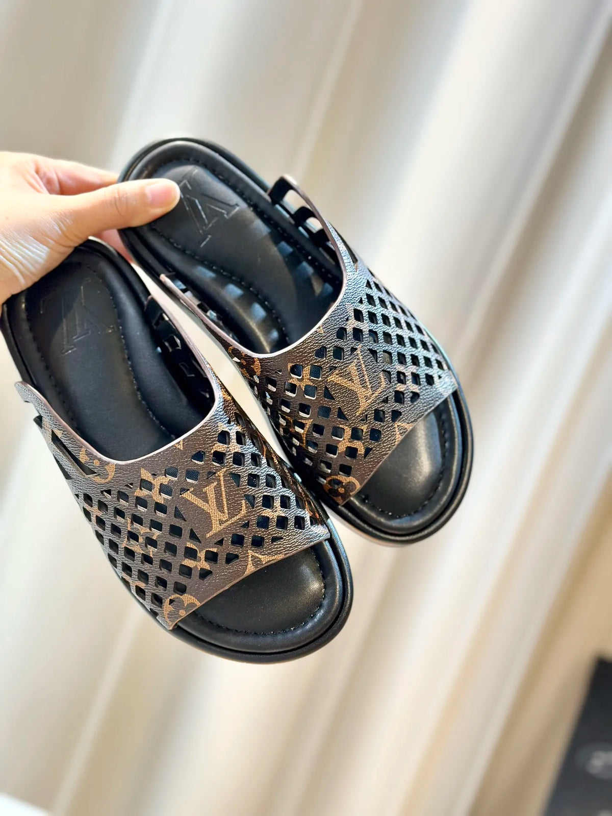 Women's Slippers D22898