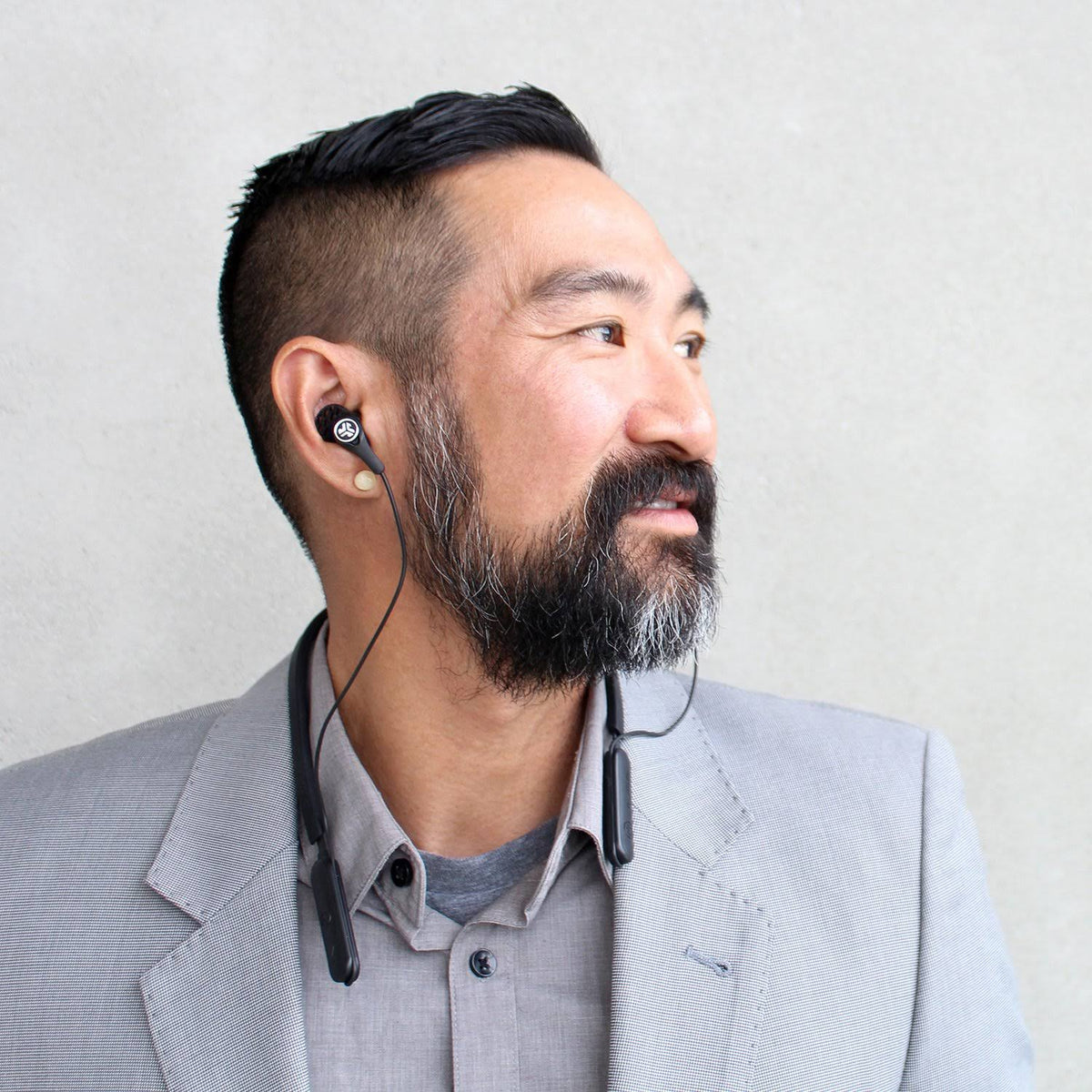 Black Wireless Active Noise Canceling Earbuds M36062