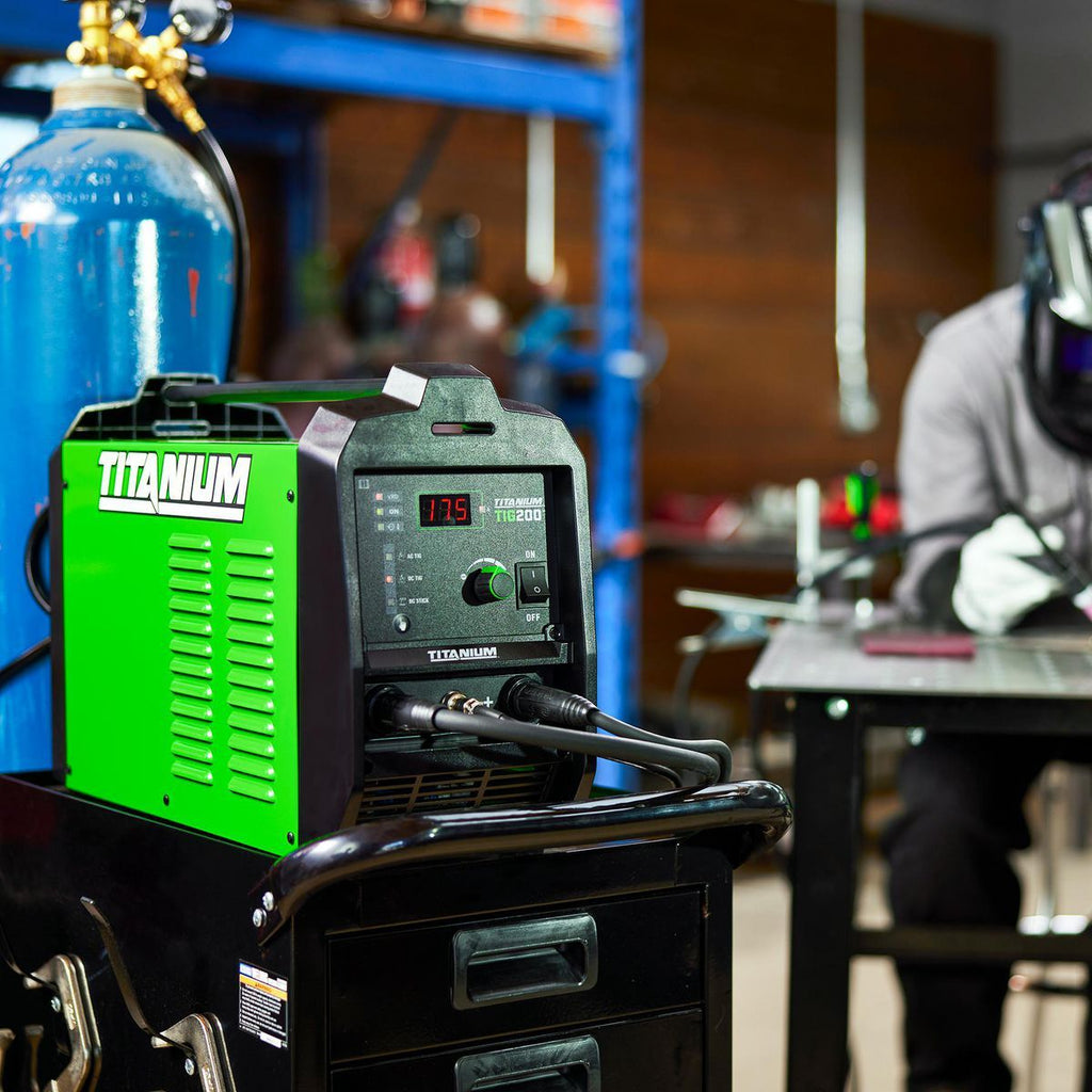 200 AC/DC TIG Welder with 120/240V Input S541