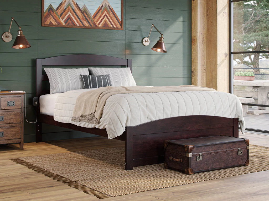 Queen Wood Platform Bed Frame with Headboard and Footboard O6704
