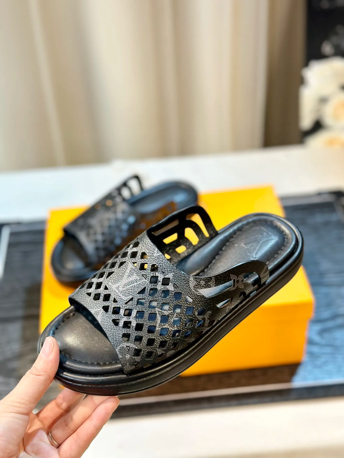 Women's Slippers D22898