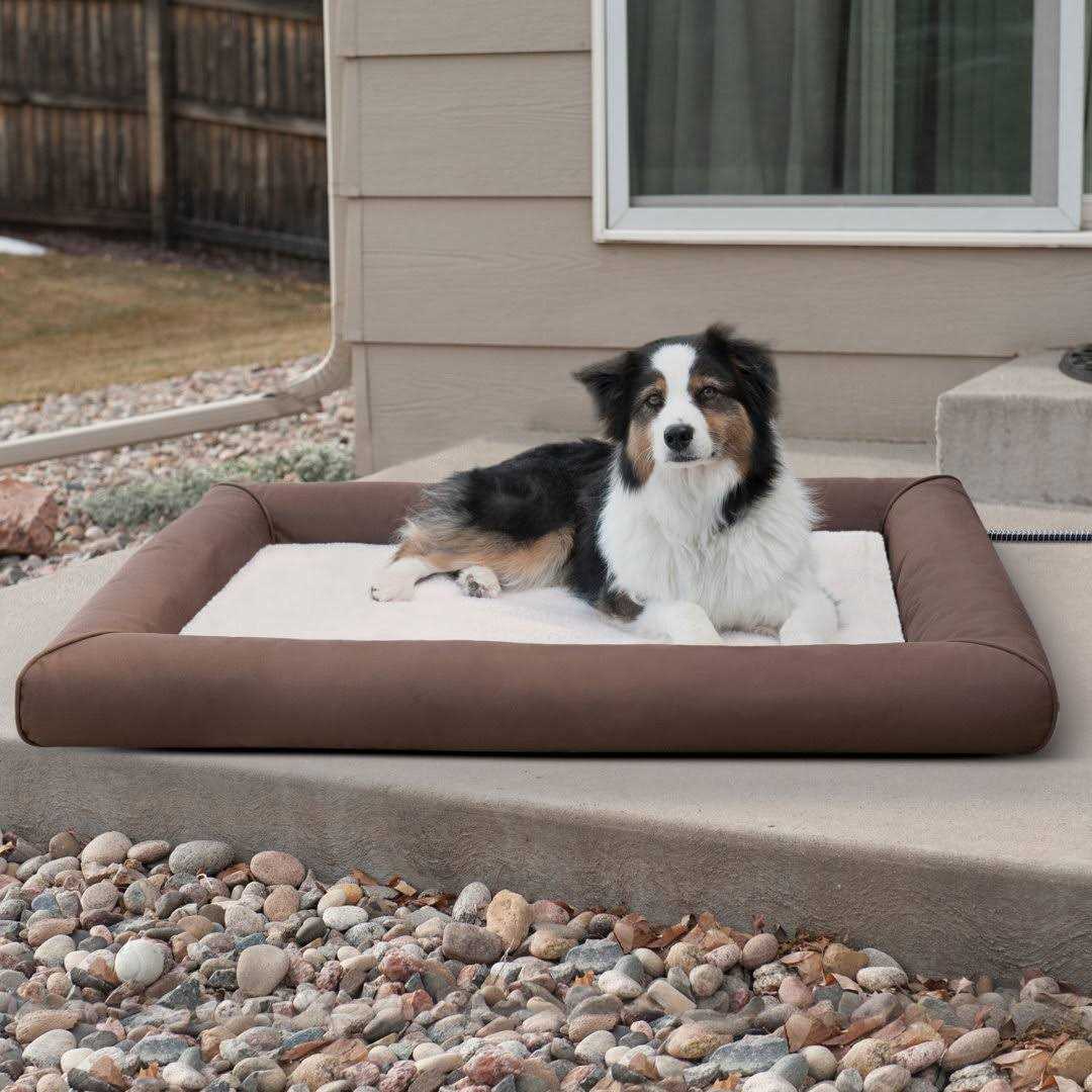 Outdoor Heated Pet Bed Y4522