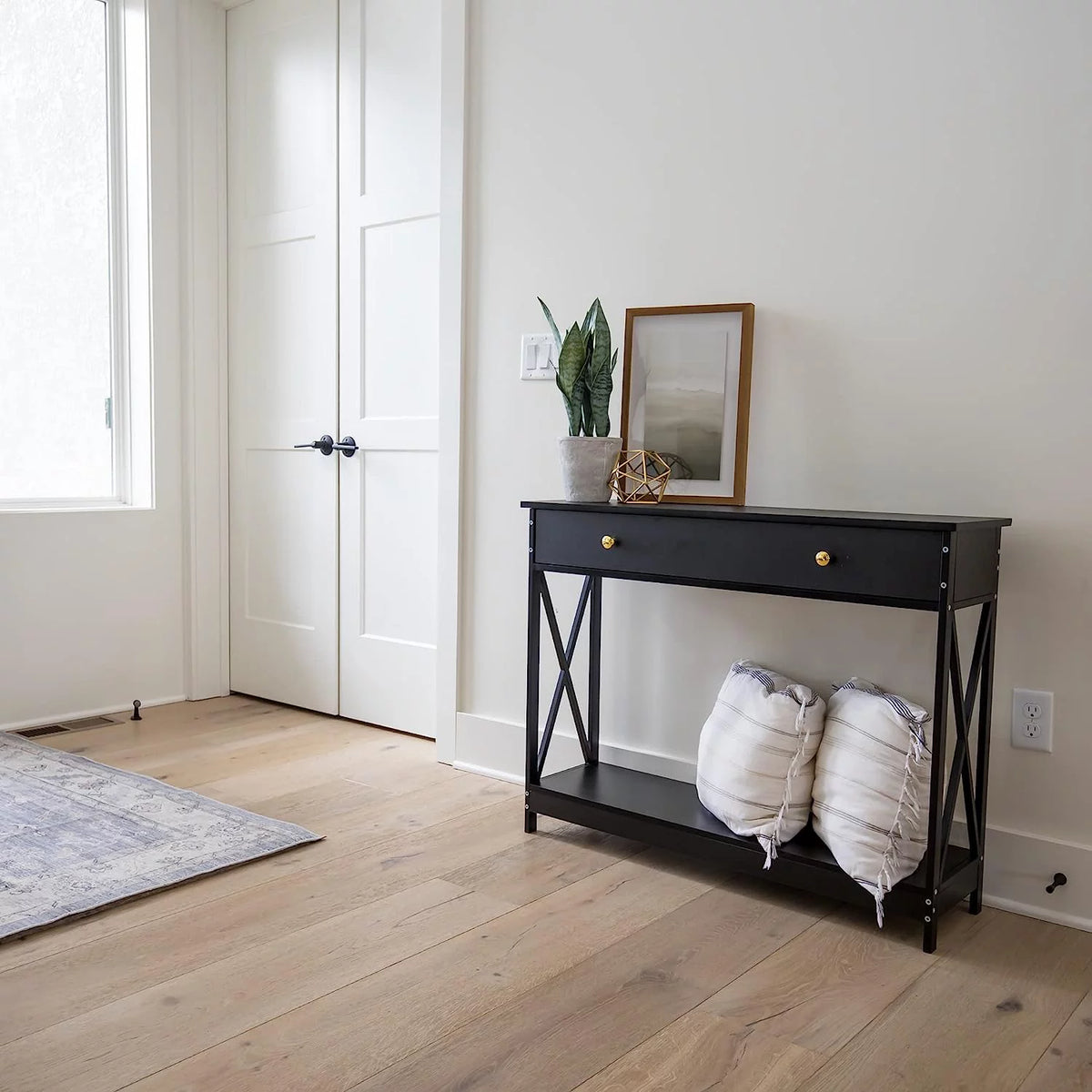 Narrow Wood Entryway Sofa Table with One Large Drawer Q76137