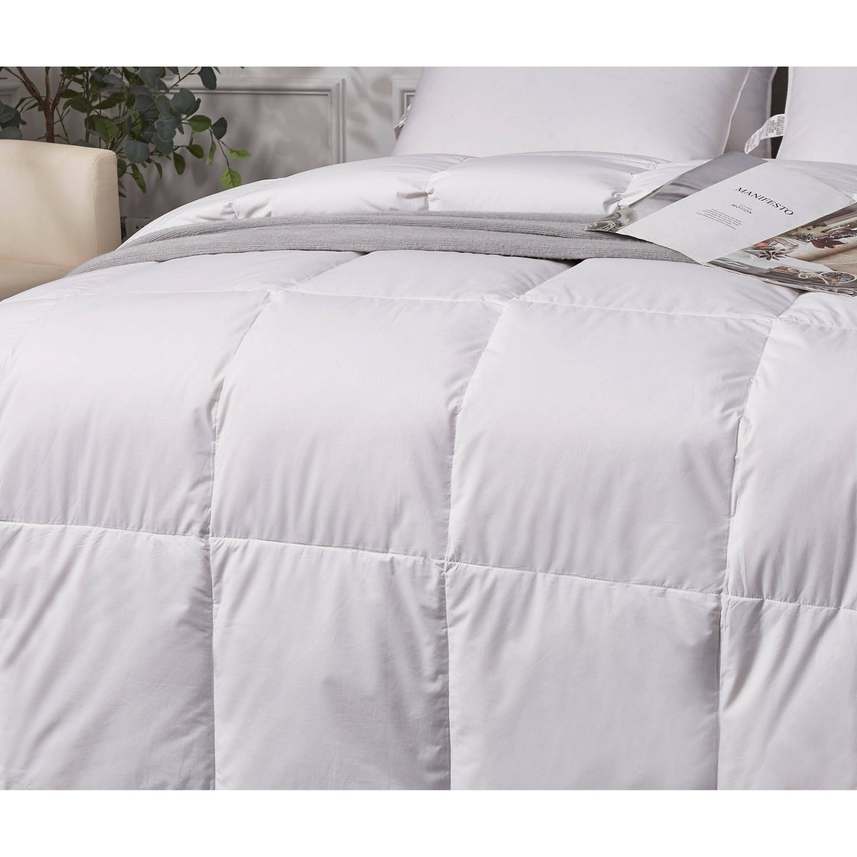 White Down Fiber Comforter King I729